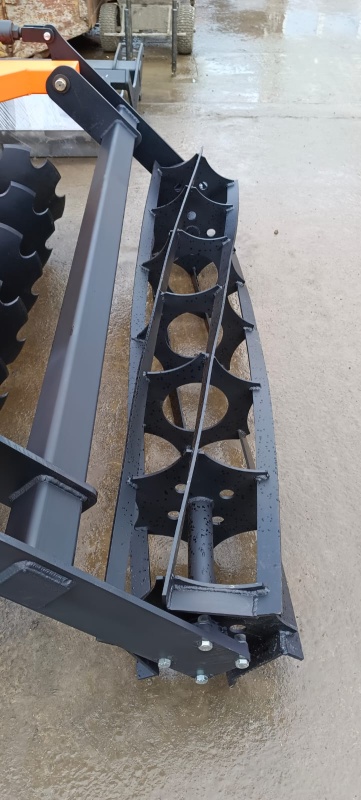 Борона дисковая навесная БДН 2,4х2Н с амортизаторами катка, 14 рабочих органов купить в Рязани – «БДН-АгроКубань», 7