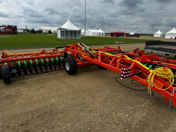 Лущильник мульчировщик дисковый прицепной «АВРОРА» ЛД-8Л (евро-складывание) ЛАФЕТ купить в Рязани – «БДН-АгроКубань», 2